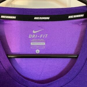 Nike Mens Running Long sleeve Shirt, Dri-Fit Wool Blend, Sz. L. Bright Purple